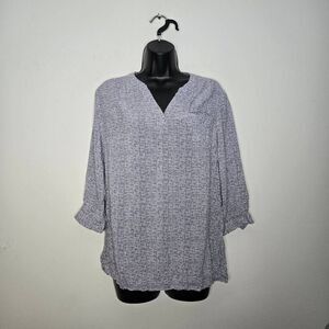 Anne Carson Blouse Size Small V Neck 3/4 Sleeves Shirt Top Women's